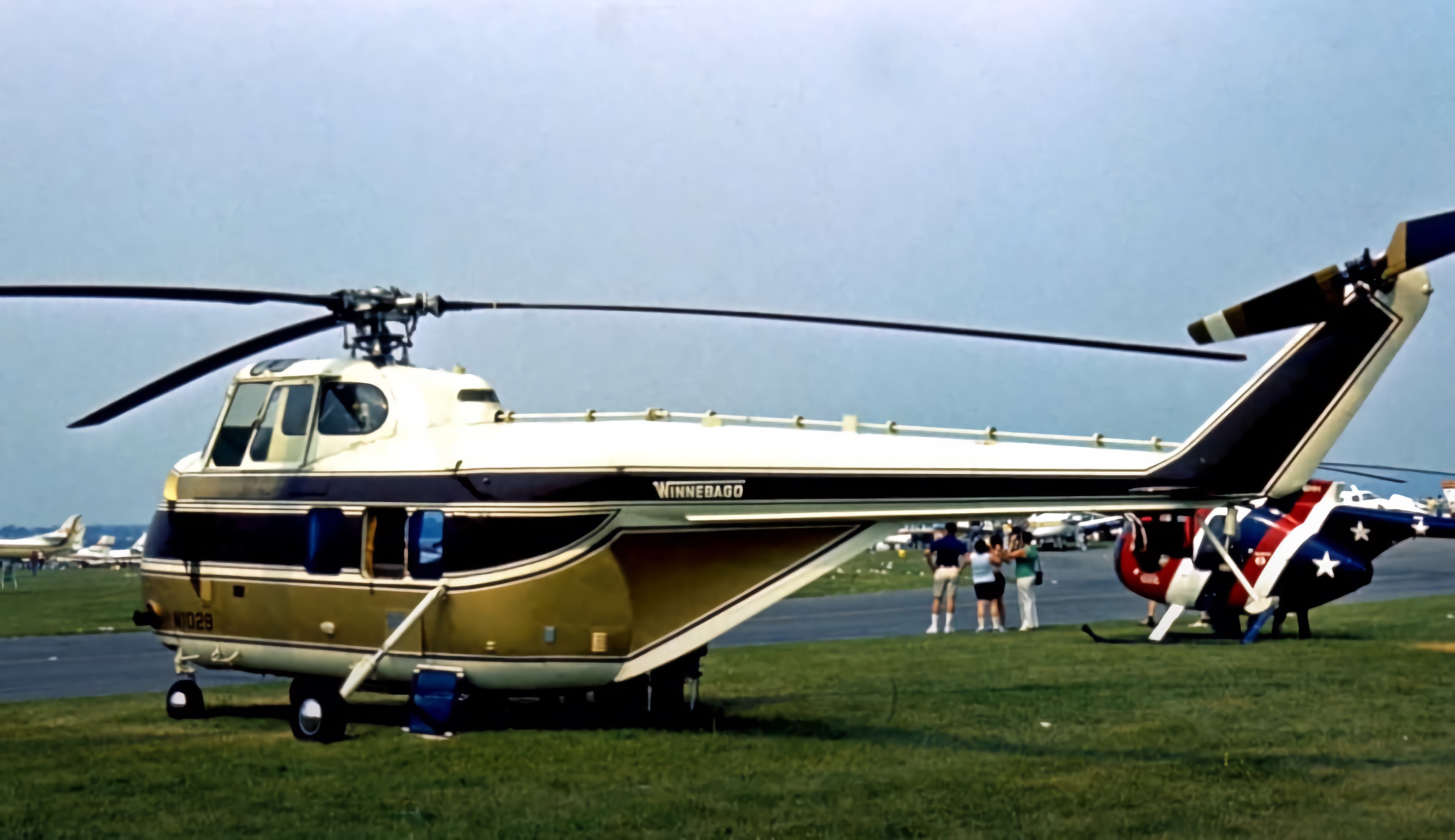 A photo of a Winnebago Heli-Home.